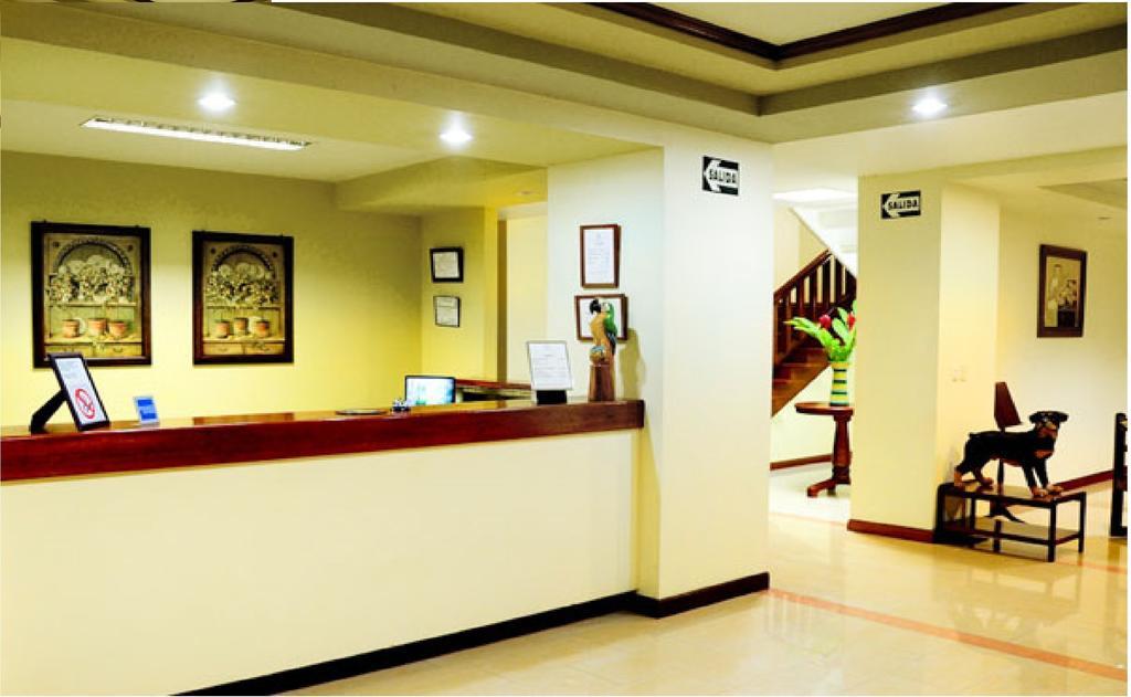 Hotel Presidente Selva La Merced  Rum bild